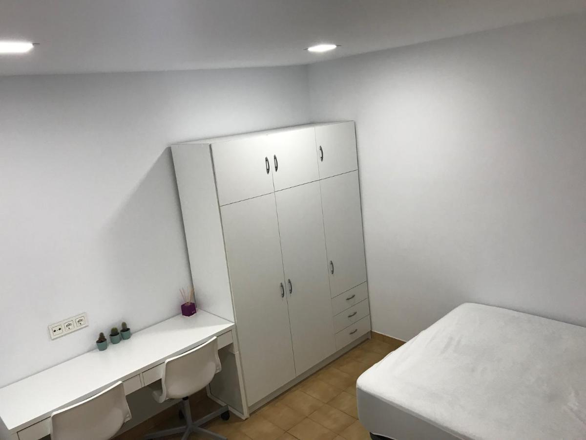 Apartamento Piso céntrico con Parking a 20min de Barcelona Terrassa Exterior foto